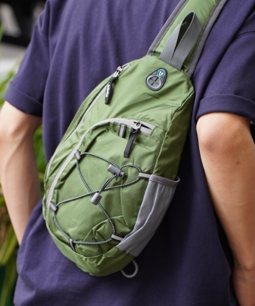 BROKEN BASE(ブロークンベース)の「撥水ナイロンワンショルダーバッグ(ショルダーバッグ・メンズ・ネイビー/オレンジ/ブラック/カーキ/ブルー・フリー)」の3枚目の写真