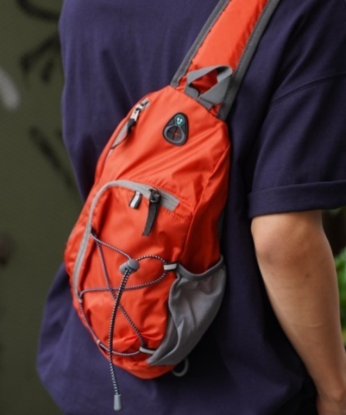 BROKEN BASE(ブロークンベース)の「撥水ナイロンワンショルダーバッグ(ショルダーバッグ・メンズ・ネイビー/オレンジ/ブラック/カーキ/ブルー・フリー)」の5枚目の写真