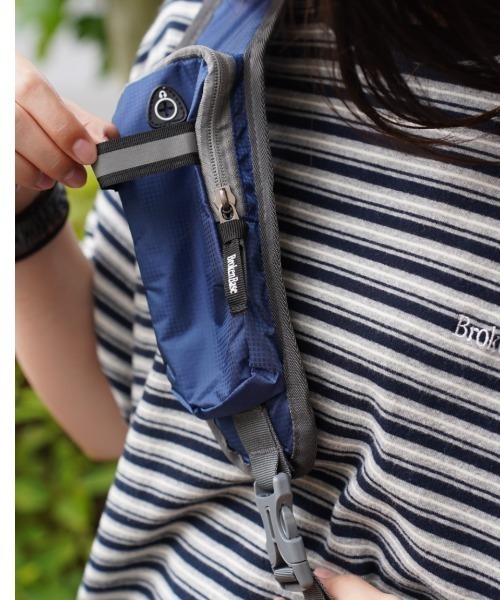 BROKEN BASE(ブロークンベース)の「撥水ナイロンワンショルダーバッグ(ショルダーバッグ・メンズ・ネイビー/オレンジ/ブラック/カーキ/ブルー・フリー)」の13枚目の写真