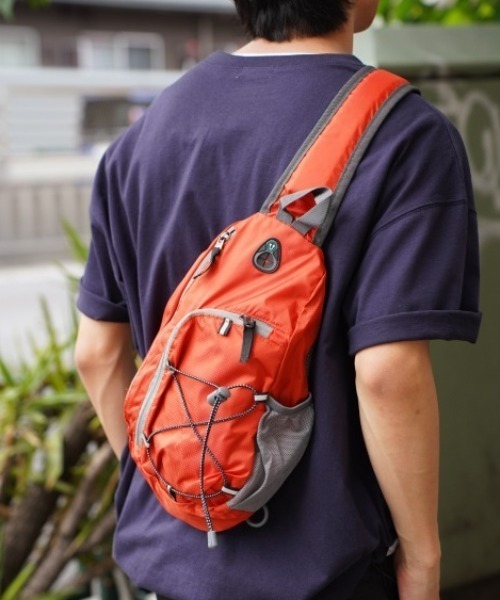 BROKEN BASE(ブロークンベース)の「撥水ナイロンワンショルダーバッグ(ショルダーバッグ・メンズ・ネイビー/オレンジ/ブラック/カーキ/ブルー・フリー)」の19枚目の写真