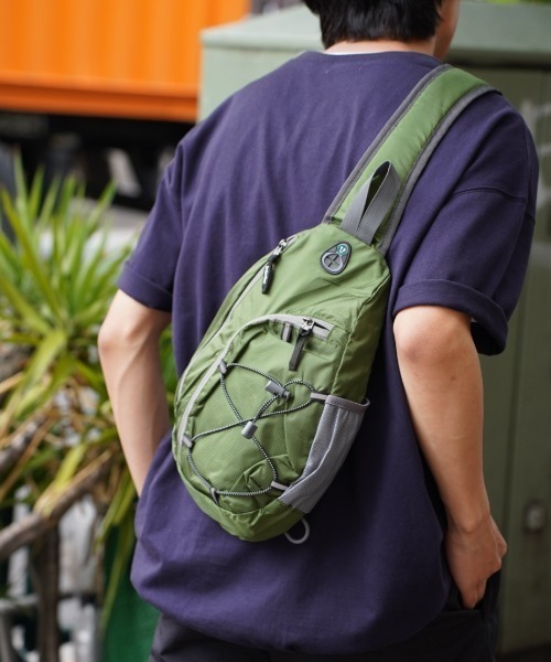BROKEN BASE(ブロークンベース)の「撥水ナイロンワンショルダーバッグ(ショルダーバッグ・メンズ・ネイビー/オレンジ/ブラック/カーキ/ブルー・フリー)」の15枚目の写真