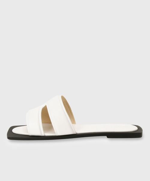 CINOH(チノ)の「SQUARE TOE FLAT SANDAL(サンダル・レディース・ホワイト/オレンジ/ブラック・36/37/38)」の5枚目の写真