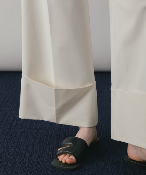 CINOH(チノ)の「SQUARE TOE FLAT SANDAL(サンダル・レディース・ホワイト/オレンジ/ブラック・36/37/38)」の12枚目の写真