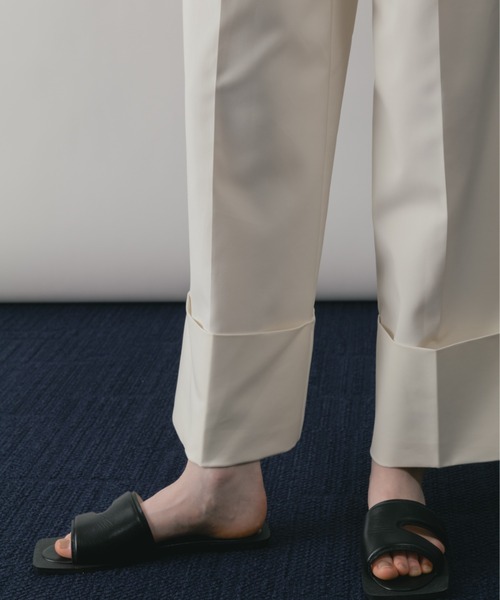 CINOH(チノ)の「SQUARE TOE FLAT SANDAL(サンダル・レディース・ホワイト/オレンジ/ブラック・36/37/38)」の11枚目の写真