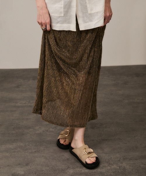 SALON adam et rope'（サロン アダム エ ロペ）の「シアーラメスカート［ストレッチ］（スカート・レディース・ゴールド/シルバー・FREE）」の9枚目の写真