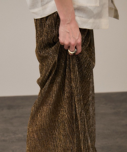 SALON adam et rope'（サロン アダム エ ロペ）の「シアーラメスカート［ストレッチ］（スカート・レディース・ゴールド/シルバー・FREE）」の10枚目の写真