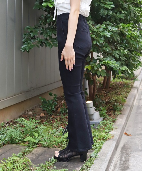 axes femme（アクシーズファム）の「裾リボンデニムパンツ（デニムパンツ・レディース・ワンウォッシュ/ブラック・マルチサイズ）」の5枚目の写真