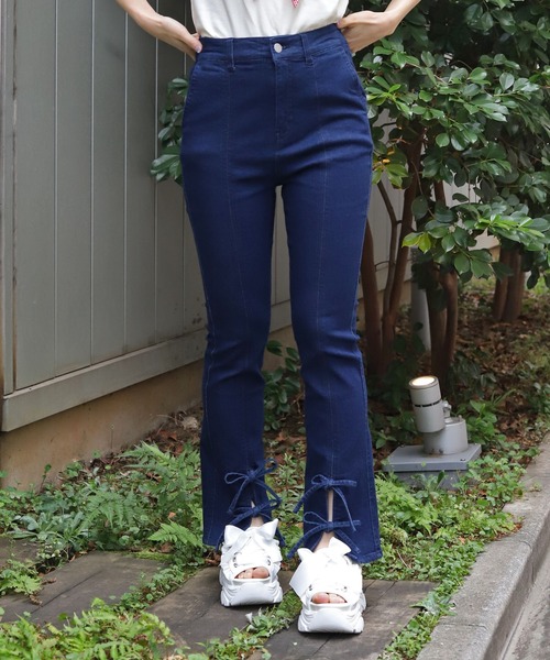 axes femme（アクシーズファム）の「裾リボンデニムパンツ（デニムパンツ・レディース・ワンウォッシュ/ブラック・マルチサイズ）」の13枚目の写真