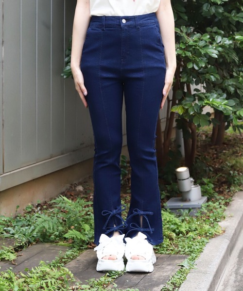 axes femme（アクシーズファム）の「裾リボンデニムパンツ（デニムパンツ・レディース・ワンウォッシュ/ブラック・マルチサイズ）」の14枚目の写真