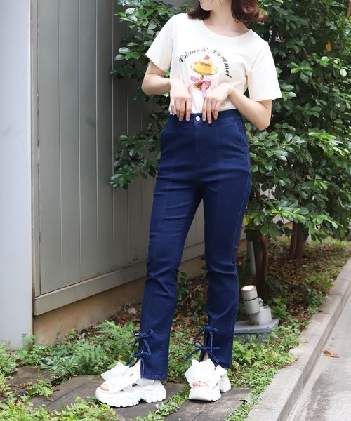axes femme（アクシーズファム）の「裾リボンデニムパンツ（デニムパンツ・レディース・ワンウォッシュ/ブラック・マルチサイズ）」の15枚目の写真