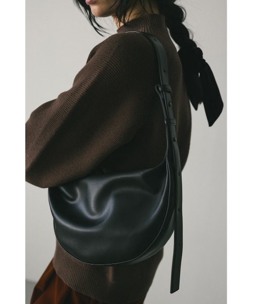 STYLEMIXER(スタイルミキサー)の「【ベストセラー】マンドリンミニショルダーバッグ(ショルダーバッグ・レディース・シルバー/ブラック/ホワイト・FREE)」の18枚目の写真