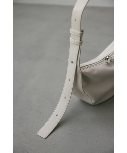 STYLEMIXER(スタイルミキサー)の「【ベストセラー】マンドリンミニショルダーバッグ(ショルダーバッグ・レディース・シルバー/ブラック/ホワイト・FREE)」の13枚目の写真