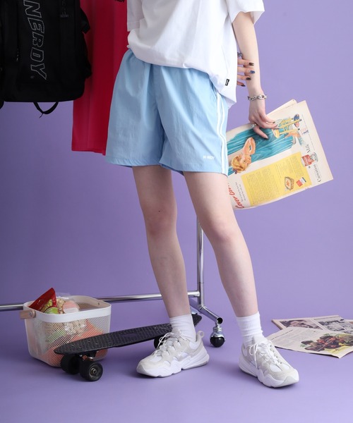 NERDY(ノルディ)の「ニューヨークウーブンハーフパンツ(その他パンツ・メンズ・ホワイト/ピンク/ブルー/ブラック・LL/SS/S/L/M)」の3枚目の写真