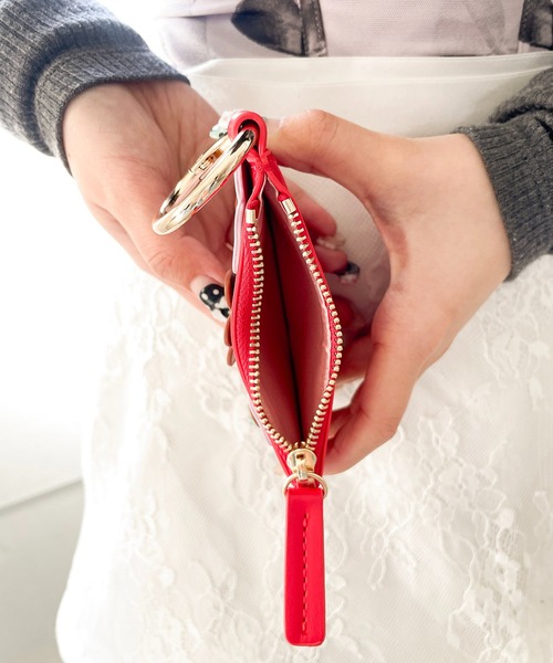 Casselini(キャセリーニ)の「Casselini(キャセリーニ)フラワーモチーフコインケース(コインケース・レディース・レッド/ブラック/シルバー・FREE)」の14枚目の写真