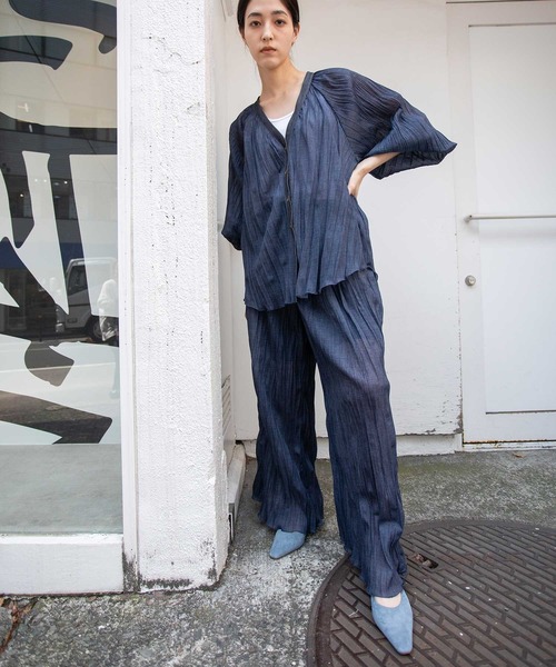Munich(ミューニック)の「ワッシャープリーツシアーデニムワイドパンツ(その他パンツ・レディース・ブラック/ネイビー・S)」の12枚目の写真