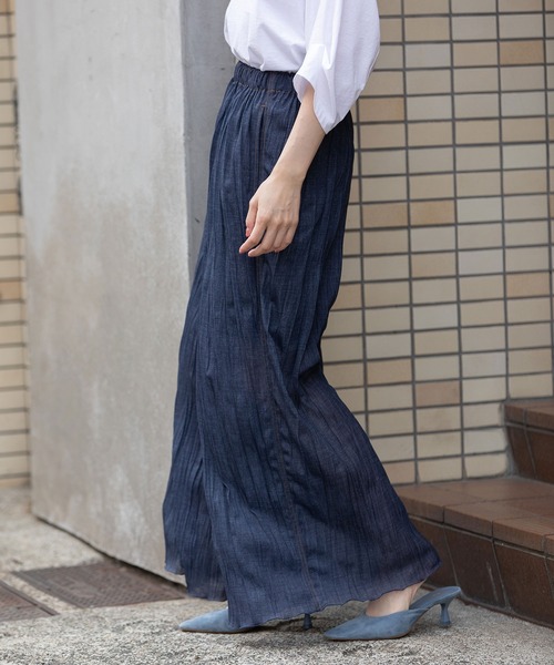 Munich(ミューニック)の「ワッシャープリーツシアーデニムワイドパンツ(その他パンツ・レディース・ブラック/ネイビー・S)」の21枚目の写真