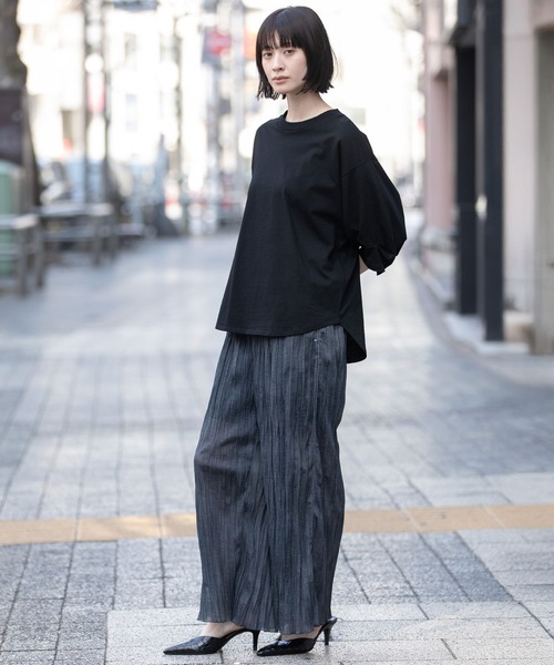 Munich(ミューニック)の「ワッシャープリーツシアーデニムワイドパンツ(その他パンツ・レディース・ブラック/ネイビー・S)」の3枚目の写真