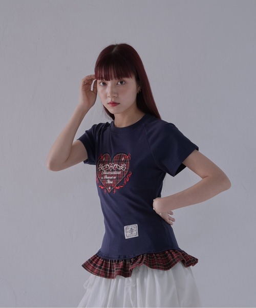 Uenui（ウニュイ）の「【 cunii 】 チェックハートフリルTシャツ（Tシャツ/カットソー・レディース・ネイビー/グレー・FREE）」の14枚目の写真
