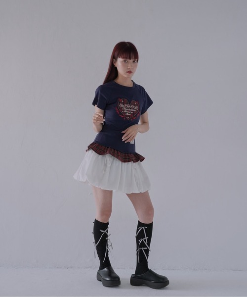 Uenui（ウニュイ）の「【 cunii 】 チェックハートフリルTシャツ（Tシャツ/カットソー・レディース・ネイビー/グレー・FREE）」の20枚目の写真