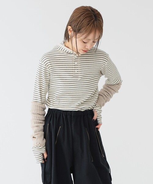 maturely(マチュアリー)の「【別注】Healthknit × maturely / フーデッド ヘンリー ロングスリーブ(Tシャツ/カットソー・レディース・その他/ブラック/ナチュラル・ONE SIZE)」の4枚目の写真