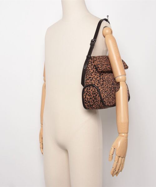 ADD CULUMN(アドカラム)の「(ADD CULUMN)ROLLA M LEOPARD(ショルダーバッグ・レディース・ブラウン・ONE SIZE)」の2枚目の写真