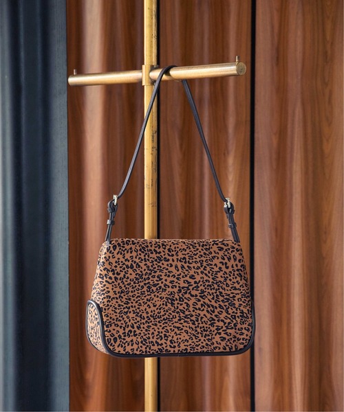 ADD CULUMN(アドカラム)の「(ADD CULUMN)ROLLA M LEOPARD(ショルダーバッグ・レディース・ブラウン・ONE SIZE)」の15枚目の写真