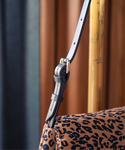 ADD CULUMN(アドカラム)の「(ADD CULUMN)ROLLA M LEOPARD(ショルダーバッグ・レディース・ブラウン・ONE SIZE)」の9枚目の写真