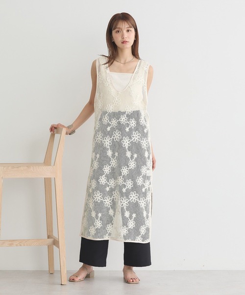 earth music&ecology(アースミュージックアンドエコロジー)の「コード刺繍ベスト(ベスト・レディース・アイボリー/ブラック・FREE)」の3枚目の写真