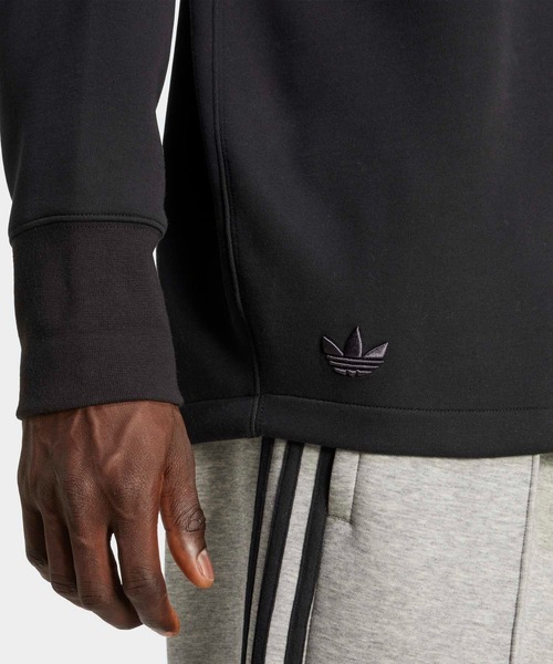 adidas(アディダス)の「Neuclassics 長袖オーバーサイズ クルーネック / アディダスオリジナルス adidas Originals(スウェット・メンズ・グレー/ブラック・X-SMALL/X-LARGE/SMALL/MEDIUM/LARGE/3XL/XX-LARGE)」の4枚目の写真