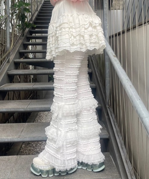 セール】FRILL LACE FLARE パンツ（その他パンツ）｜Candy Stripper