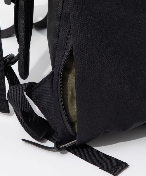 GREGORY(グレゴリー)の「GREGORY COVERT SOLID DAY V4 グレゴリー カバートソリッドデイ バックパック(バックパック/リュック・メンズ・ブラック・FREE)」の8枚目の写真