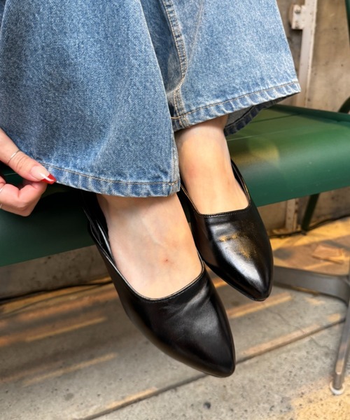 CIAOPANIC TYPY(チャオパニックティピー)の「【S~XL展開】アソート素材フラットミュール(パンプス・レディース・シルバー/カーキ/ブラック/ブラウン・SMALL/MEDIUM/LARGE/X-LARGE)」の2枚目の写真