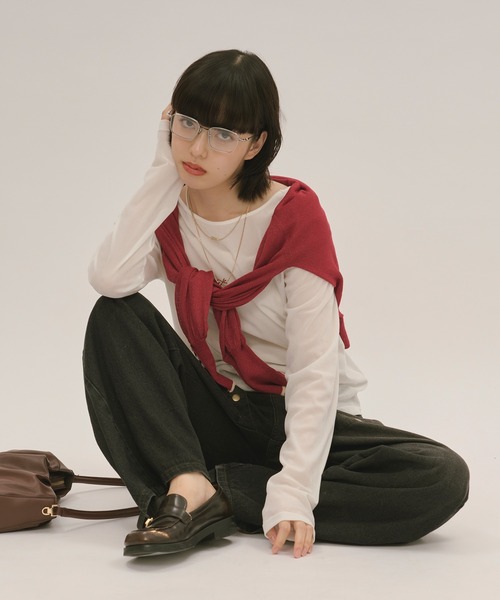 loin nuit(ロワンニュイ)の「sheer color scheme cardigan / シアーカラースキームカーディガン(カーディガン/ボレロ・レディース・レッド/ネイビー/グレー・FREE)」の5枚目の写真