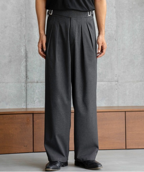 SINSS(シンス)の「Gurkha stripe slacks / グルカストライプスラックス(スラックス・メンズ・ブラック/チャコール・SMALL/MEDIUM/LARGE)」の2枚目の写真