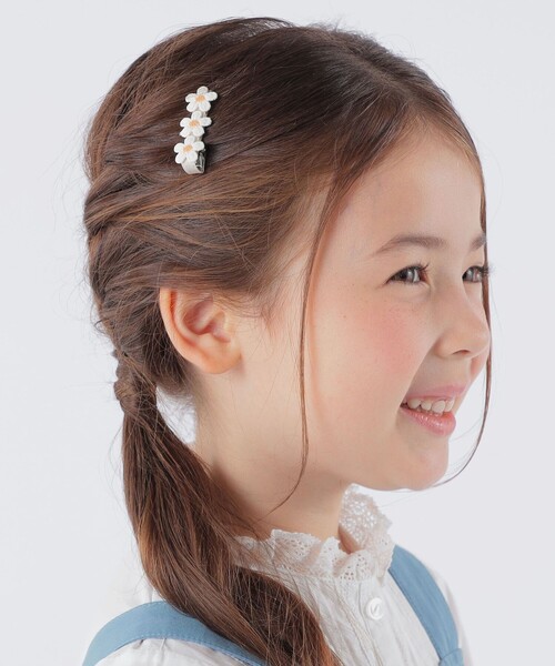 SHIPS（シップス）の「SHIPS KIDS: フラワー ヘアピン（ヘアピン・キッズ・ブラウン系その他/イエロー系その他/オレンジ系その他/ホワイト系その他・ONE SIZE）」の2枚目の写真