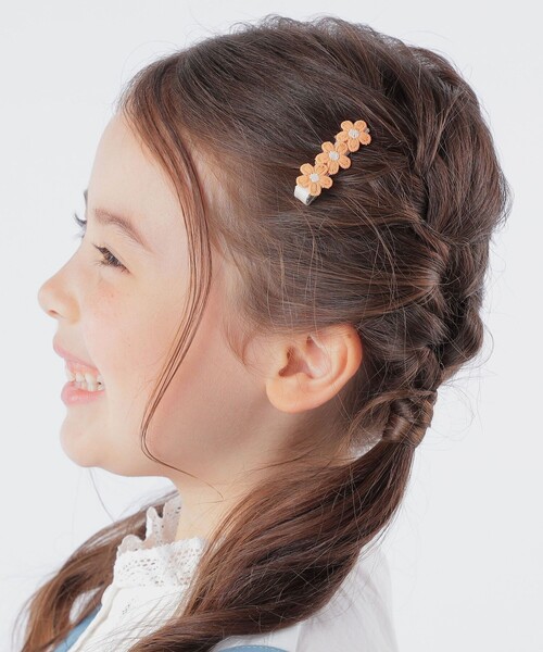 SHIPS（シップス）の「SHIPS KIDS: フラワー ヘアピン（ヘアピン・キッズ・ブラウン系その他/イエロー系その他/オレンジ系その他/ホワイト系その他・ONE SIZE）」の6枚目の写真