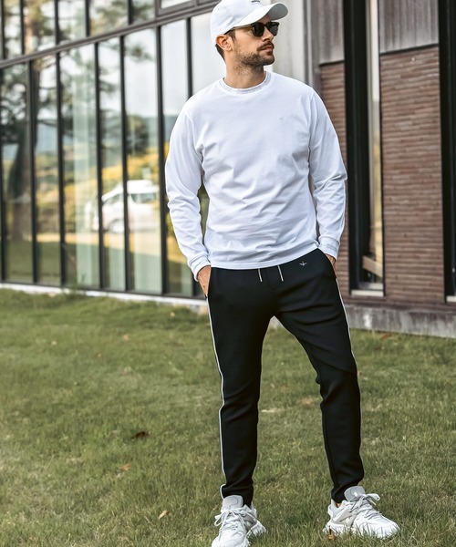 1PIU1UGUALE3  RELAX （ウノピゥウノウグァーレトレ リラックス）の「1PIU1UGUALE3 RELAX(ウノピゥウノウグァーレトレ リラックス)ネックライン ダブルロゴ スマートシルエット シルケット生地 長袖Tシャツ ロングTシャツ（Tシャツ/カットソー・メンズ・カーキ/ブラック/ホワイト・XXL/S/M/L/XL）」の7枚目の写真