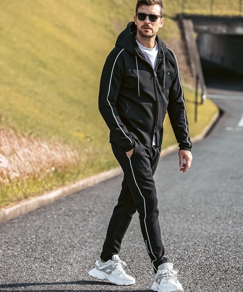 1PIU1UGUALE3  RELAX （ウノピゥウノウグァーレトレ リラックス）の「1PIU1UGUALE3 RELAX(ウノピゥウノウグァーレトレ リラックス)ネックライン ダブルロゴ スマートシルエット シルケット生地 長袖Tシャツ ロングTシャツ（Tシャツ/カットソー・メンズ・カーキ/ブラック/ホワイト・XXL/S/M/L/XL）」の10枚目の写真