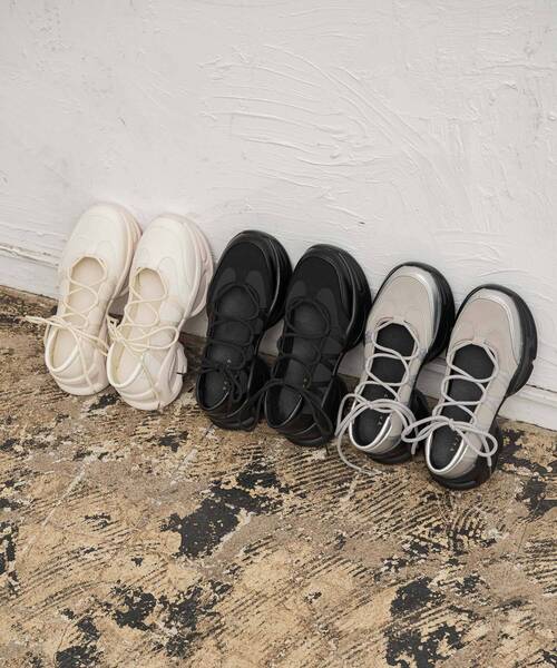 RETRO GIRL(レトロガール)の「バレエスニーカー(その他シューズ・レディース・シルバー/オフホワイト/ブラック・LARGE/MEDIUM)」の4枚目の写真