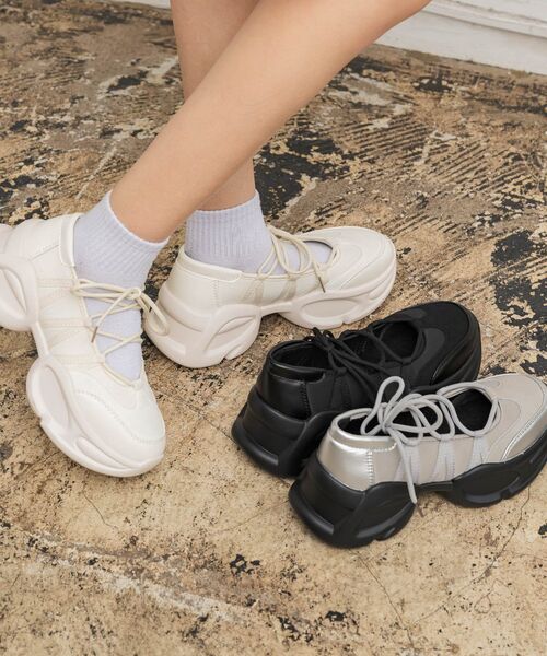 RETRO GIRL(レトロガール)の「バレエスニーカー(その他シューズ・レディース・シルバー/オフホワイト/ブラック・LARGE/MEDIUM)」の6枚目の写真