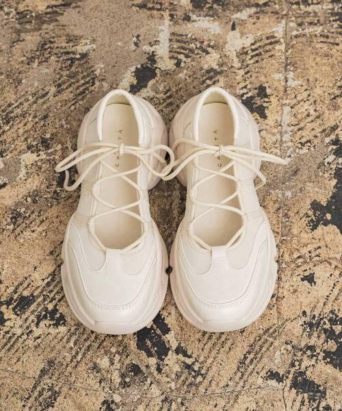 RETRO GIRL(レトロガール)の「バレエスニーカー(その他シューズ・レディース・シルバー/オフホワイト/ブラック・LARGE/MEDIUM)」の13枚目の写真