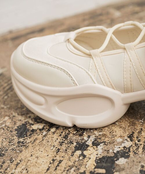 RETRO GIRL(レトロガール)の「バレエスニーカー(その他シューズ・レディース・シルバー/オフホワイト/ブラック・LARGE/MEDIUM)」の16枚目の写真