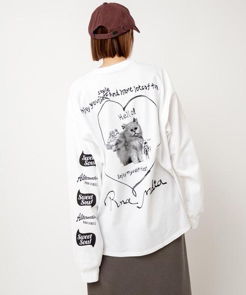 RNA(アールエヌエー)の「M2520 CATハートブリントロンT(Tシャツ/カットソー・レディース・ホワイト/ホワイト系その他/ブルー・MEDIUM)」の5枚目の写真