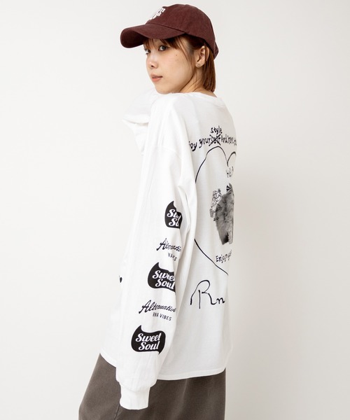 RNA(アールエヌエー)の「M2520 CATハートブリントロンT(Tシャツ/カットソー・レディース・ホワイト/ホワイト系その他/ブルー・MEDIUM)」の4枚目の写真