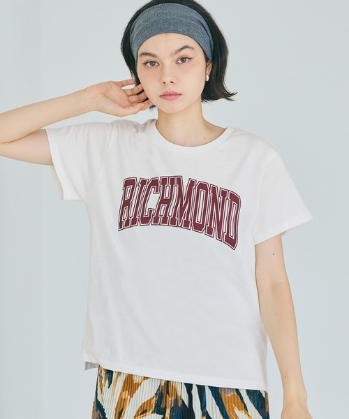 coca(coca)(コカ)の「サイドスリットプリントTシャツ(Tシャツ/カットソー・レディース・ワイン/ネイビー/ブラウン/ホワイト・S/M/L)」の1枚目の写真