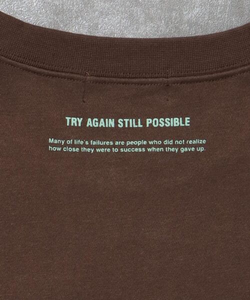 FFEIN（フェイン）の「【FFEIN（フェイン）】ヘビーウエイトぼかしメッセージロゴスウェット / 裏起毛 スウェット クルーネック プリント（スウェット・メンズ・ブラウン/アッシュグレー/ネイビー/その他1/ブラック・SMALL/MEDIUM/LARGE）」の6枚目の写真