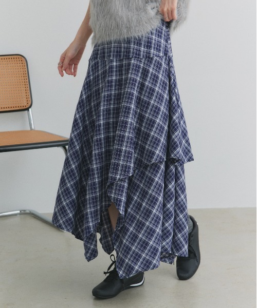 ad thie（アドティエ）の「イレヘムデザイン チェックスカート（スカート・レディース・ブラック/ネイビー・FREE）」の12枚目の写真