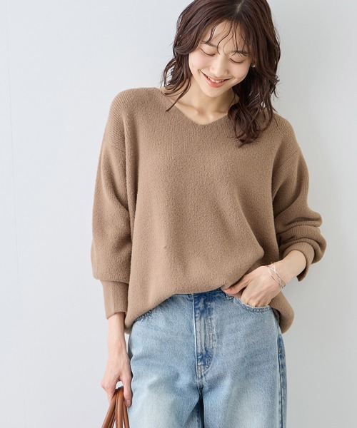 ROPE' PICNIC（ロペピクニック）の「【新色追加】スフレニットシリーズ Vネックニットプルオーバー/イージーケア・リンクコーデ（ニット/セーター・レディース・ライトグレー/ブラック/ダークブラウン/レッド/ブルー/キナリ/ピンク系その他2/クリーム/ベージュ/ラベンダー/ダークラベンダー・FREE）」の5枚目の写真