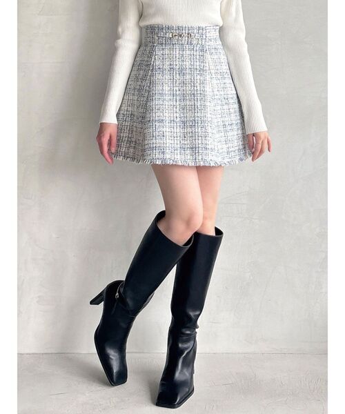 RESEXXY（リゼクシー）の「フリンジツイードミニスカート【セットアップ着用可能】（スカート・レディース・ブルー/アイボリー/レッド・FREE）」の2枚目の写真