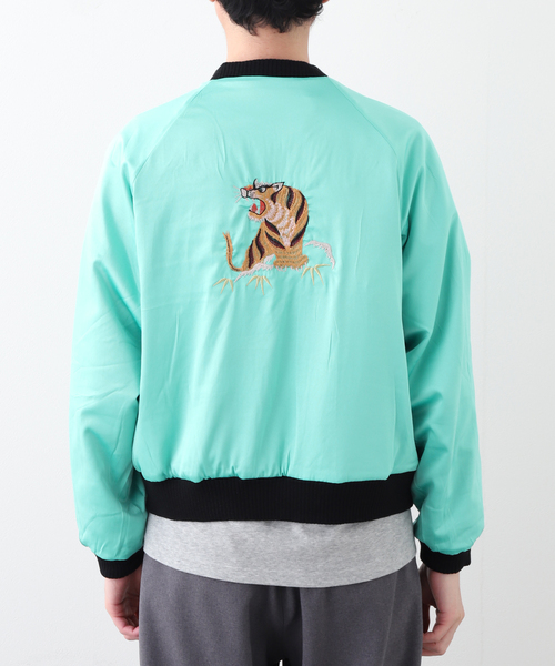 THRIFTY LOOK(スリフティールック)の「THRIFTY LOOK / スリフティ ルック Souvenir Greenland Blouson(その他アウター・メンズ・ブラック/ネイビー・MEDIUM/LARGE)」の4枚目の写真